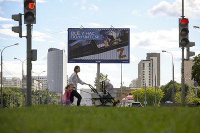 ウクライナ侵攻開始から半年、ロシア世論は今も分断