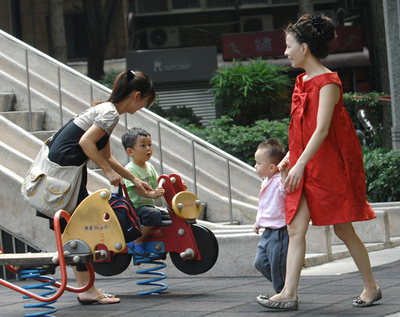 少子高齢化で労働力不足など懸念、台湾