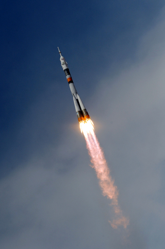 「ソユーズTMA-15」打ち上げ