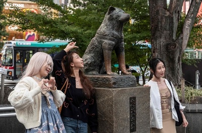 Japan's ever-faithful dog turns 100