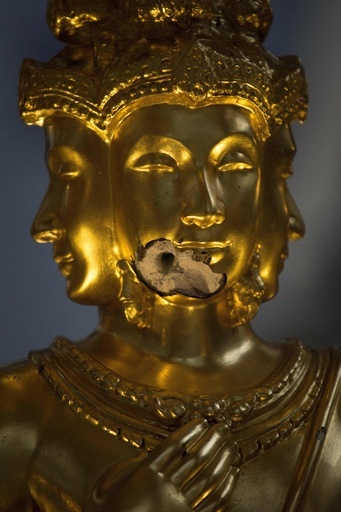 バンコク爆発、現場の神像も破損