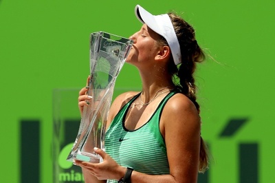 アザレンカ、マイアミ・オープンを制し2大会連続優勝