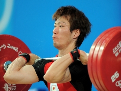 新谷 ウエイトリフティング・男子69キロで10位
