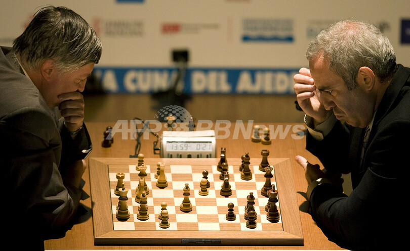 国際ニュース：AFPBB Newsカスパロフ対カルポフ、25年ぶりチェス対決始まる