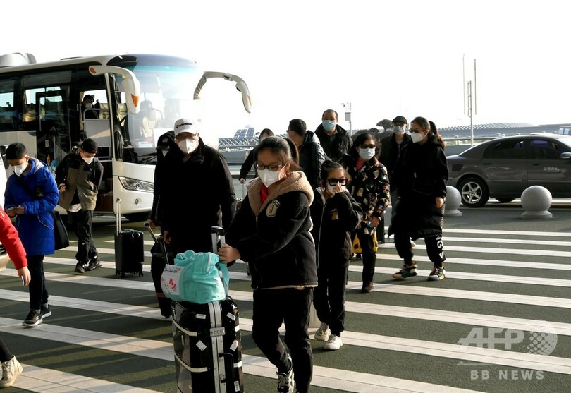 武漢に残っていた台湾人200人がチャーター機で戻る、都市封鎖に理解