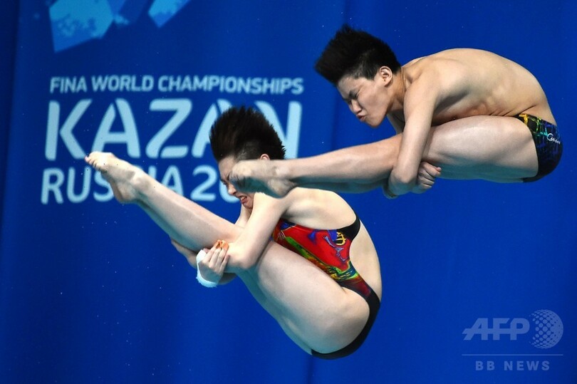 中国ペアが混合10m高飛び込みで金、第16回世界水泳