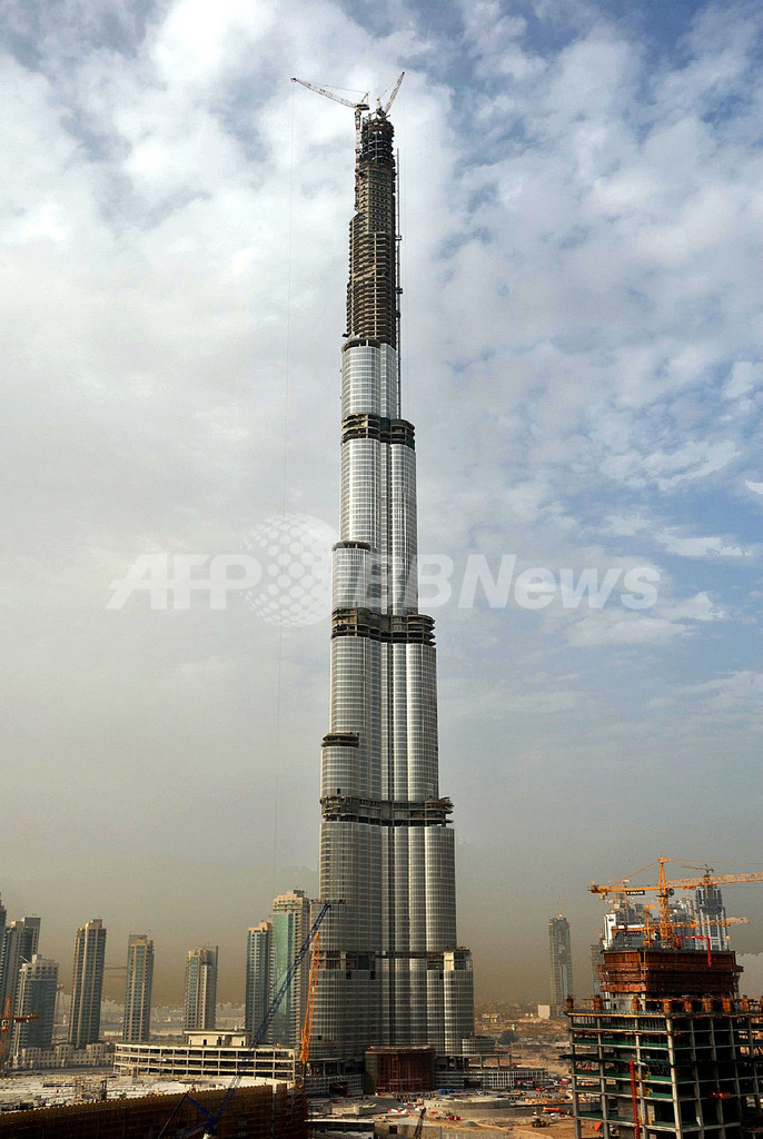 ドバイで建設中の超高層ビル 世界一高い建造物に 写真1枚 国際ニュース Afpbb News