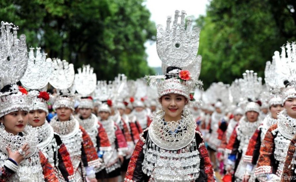貴州省のミャオ族が姉妹節を迎える 写真2枚 国際ニュース：AFPBB News