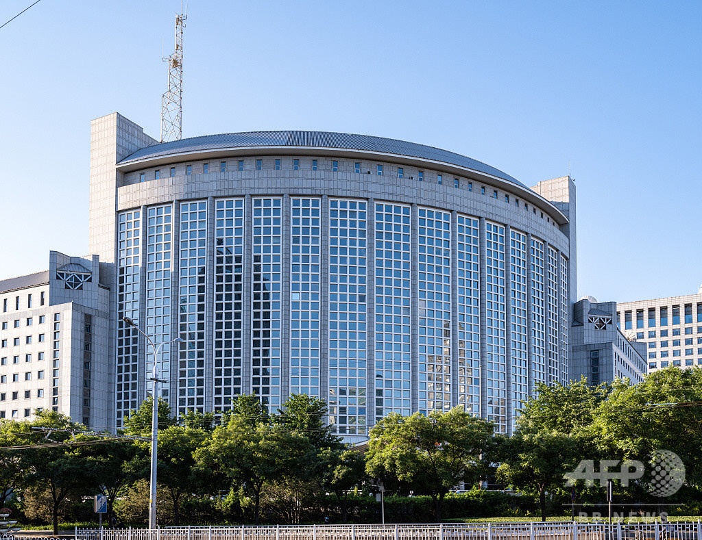 中国、三種類の居留許可を持つ外国人の入境許可 中国、三種類の居留許可を持つ外国人の入境許可