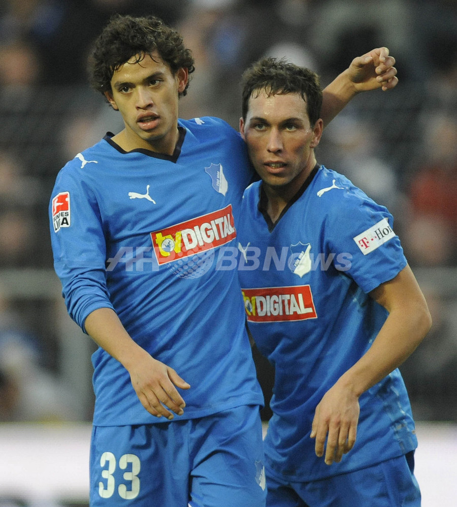 ホッフェンハイム ビーレフェルト下し首位をキープ 写真6枚 国際ニュース:AFPBB News