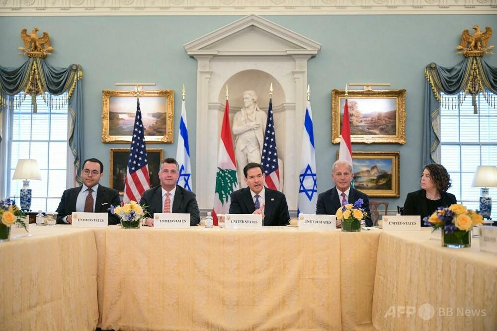 ヒズボラ、イスラエルに向けロケット弾30発 直接交渉開始合意の直後