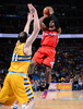 12-13NBAは1日、各地で試合が行われ、ロサンゼルス・クリッパーズ（Los Angeles Clippers）は78-92でデンバー・ナゲッツ（Denver Nuggets）に敗れ、2013年最初の試合で連勝は17で止まった。

得点を狙うロサンゼルス・クリッパーズのクリス・ポール（Chris Paul、2013年1月1日撮影）。(c)AFP/Getty Images/NBAE/Garrett W. Ellwood