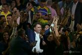 ブラジル右派、ボルソナロ前大統領の長男擁立 10月の大統領選へ