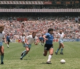 イングランドを倒したマラドーナの「神の手」―1986年W杯メキシコ大会