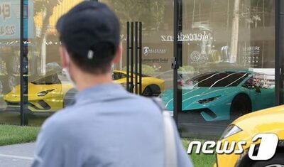 “スーパーカーの聖地”になったソウル・カンナムのある場所…騒音に悩まされる近隣商店主