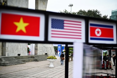 トランプ氏と金正恩氏、27日に一対一会談 ホワイトハウス発表