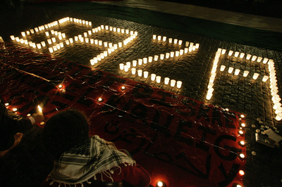 ガザ地区封鎖に抗議、徹夜のキャンドルライトサービス　スペイン