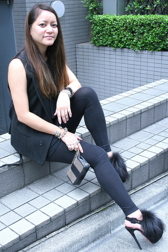 ＜ファッション業界の人々＞ファーシューズで秋らしさをプラス