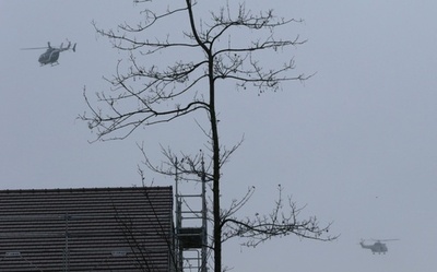 【ライブ中継】仏紙襲撃の2容疑者、パリ郊外で人質と立てこもり