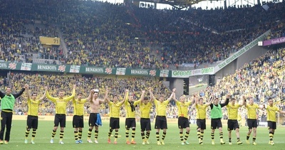 ドルトムント、5分間で3ゴールを奪い逆転勝利