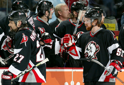 ＜NHL プレーオフ＞セイバーズ 最終戦にスタンレー杯進出の望みを繋ぐ - 米国