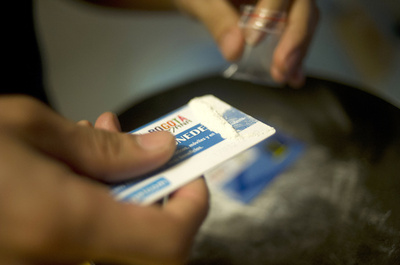 運び屋最年少11歳少女を逮捕、カプセル100個摘出 コロンビア