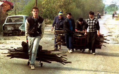 1992年サラエボ包囲、AFPカメラマンの写真が呼び覚ます遠く暗い記憶