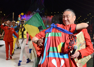 「日本を元気に！」、山本寛斎氏指揮のファッション・アートイベント