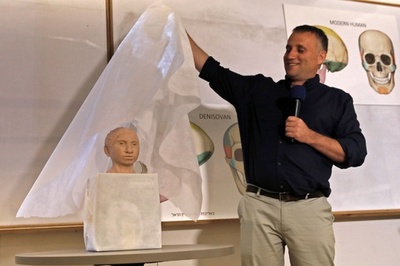 未知の旧人デニソワ人の姿を再現、化石のDNA分析で イスラエル大