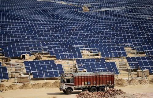 インド、COP21を前に太陽光発電強化掲げる インド、COP21を前に太陽光発電強化掲げる