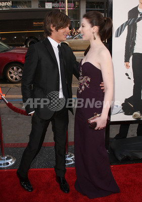 映画 セブンティーン アゲイン プレミア上映 ザック エフロンら登場 写真22枚 ファッション ニュースならmode press powered by afpbb news