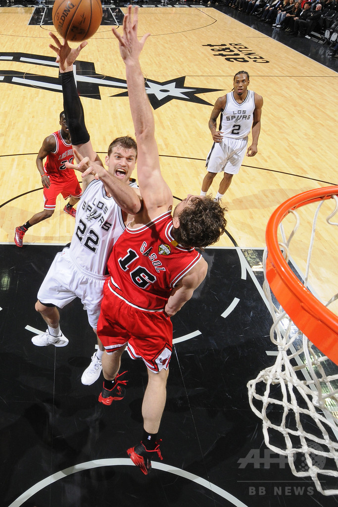 パーカーがシーズンハイの32得点、スパーズが5連勝