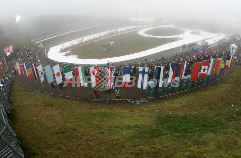 ＜バイアスロン 06-07W杯・第4戦＞クルグロフ 男子個人10キロメートルスプリントを制す - ドイツ