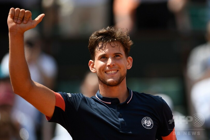 ティエムが初の全仏決勝へ、チェッキナートの快進撃止める