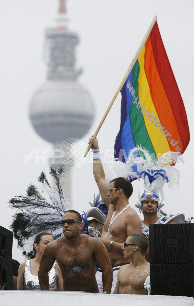 同性愛者パレードCSDが30周年　ベルリン