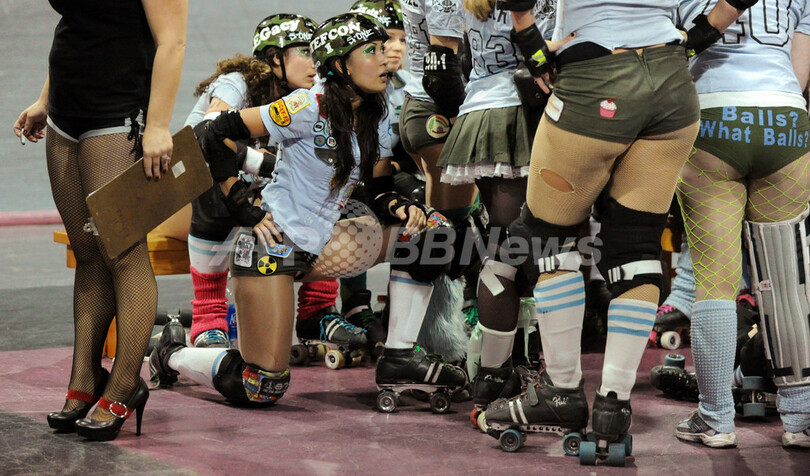 女子の熱き闘い、ローラーダービー 米国