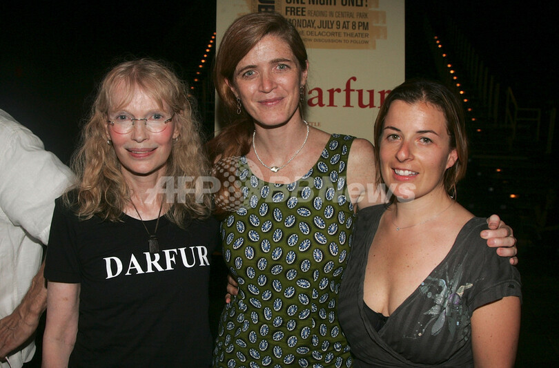『In Darfur』特別朗読会アフターパーティー開催、女優ミア・ファローらが出席