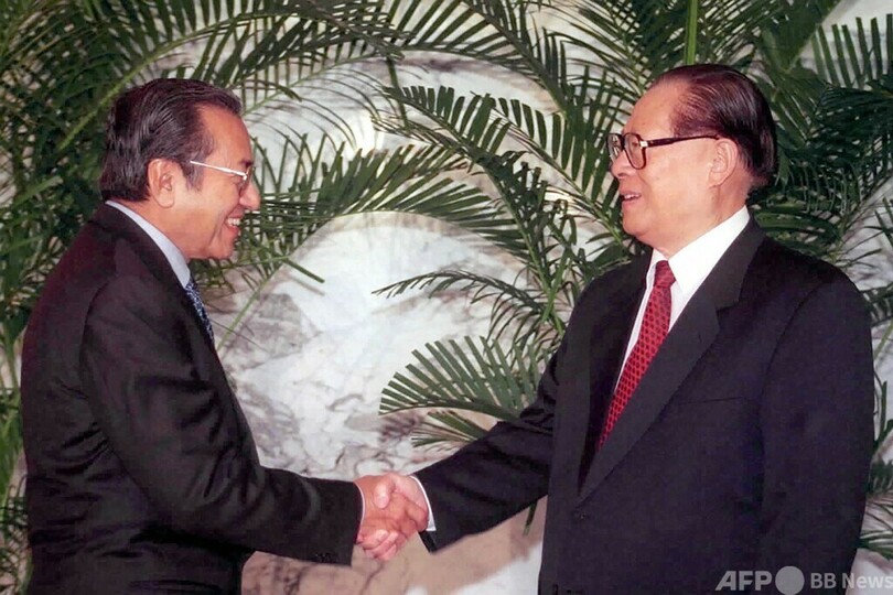 中国の江沢民元国家主席が死去 96歳