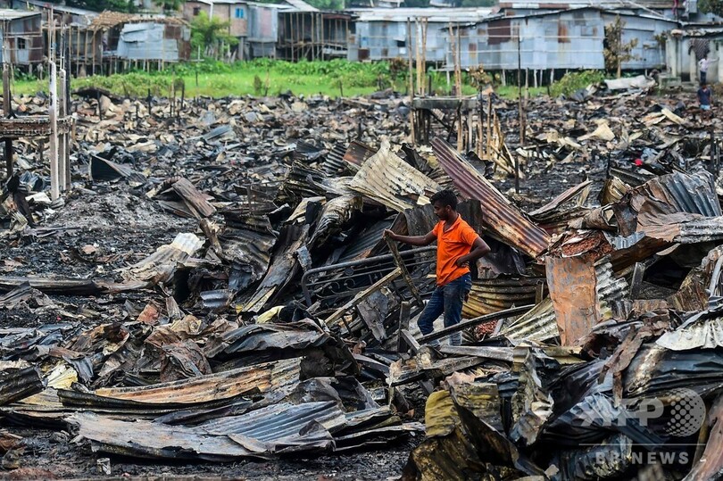バングラ首都のスラムで火災、住民1万人が焼け出される 