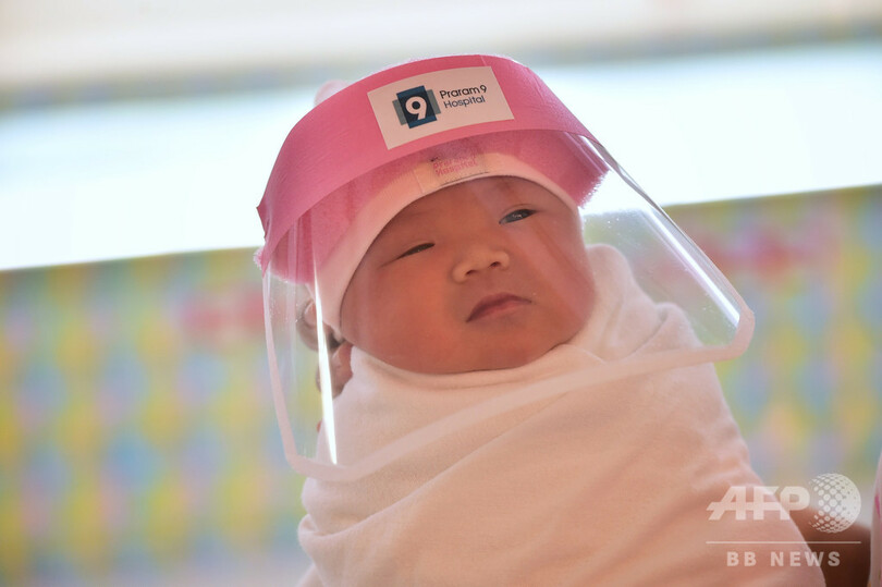 フェースシールドで赤ちゃん守る タイの病院のウイルス対策 写真10枚 国際ニュース Afpbb News