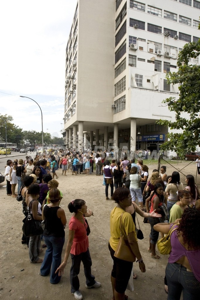 貧困層を対象に無料美容治療、ブラジル