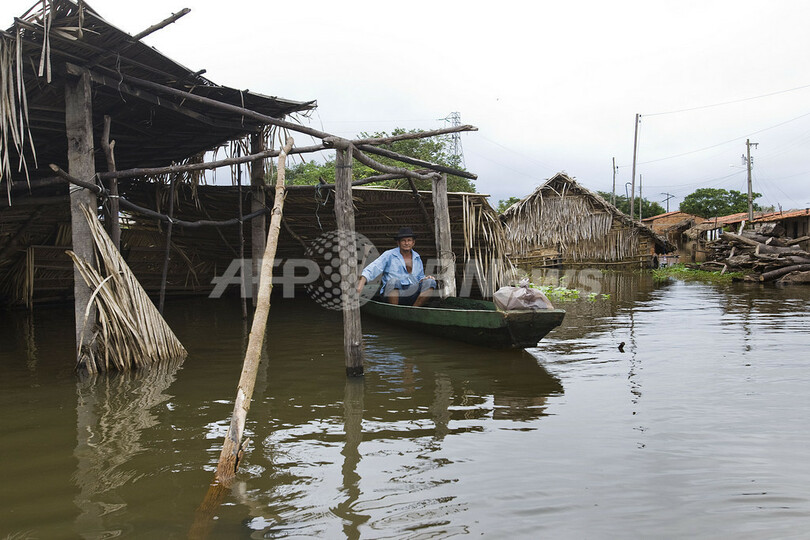 ブラジル北部の洪水、盗難恐れ避難しない住民も