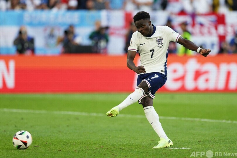 イングランドがEURO4強 PK戦でスイスに競り勝つ