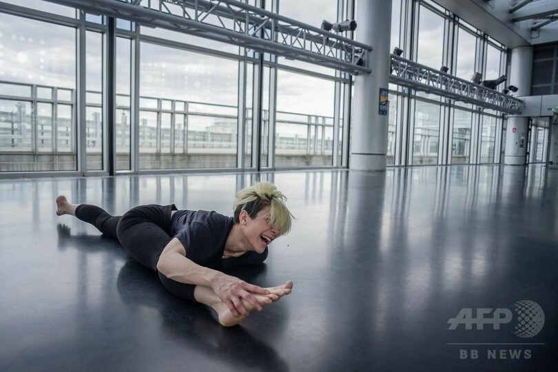 シリア難民ダンサー、戦場からパリのステージへ