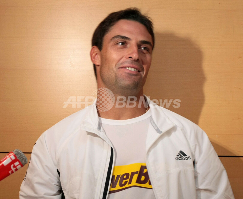 フェレーロ 怪我による途中棄権で1回戦敗退に終わる