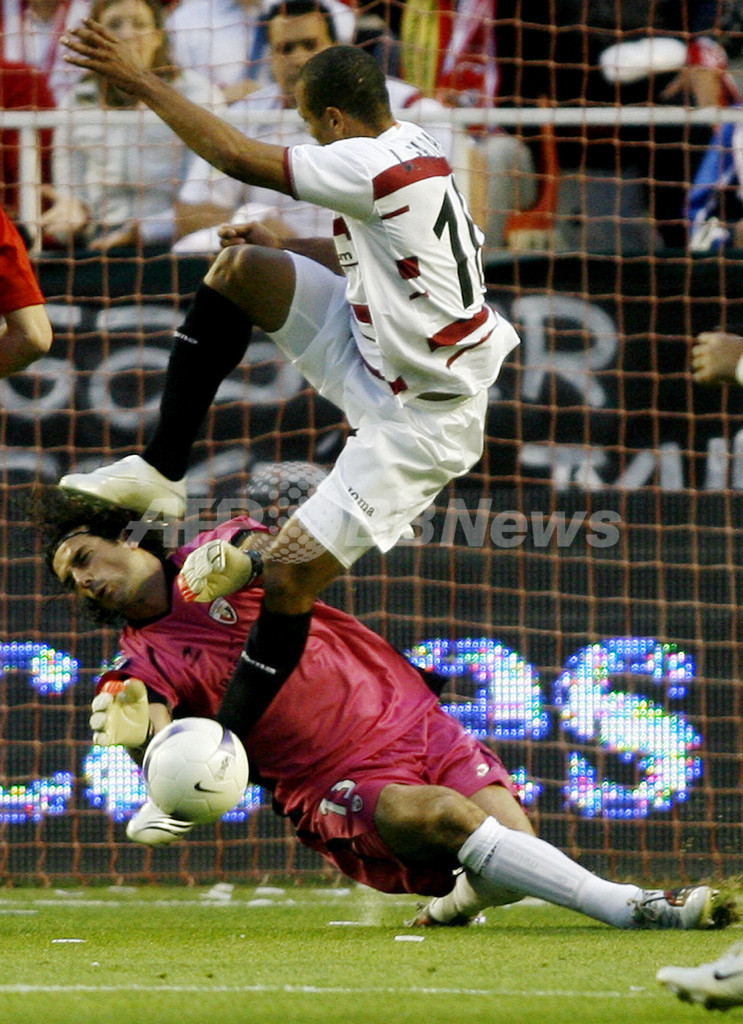 ＜サッカー UEFA杯＞セビージャ オサスナを降して2連覇目指し決勝へ - スペイン