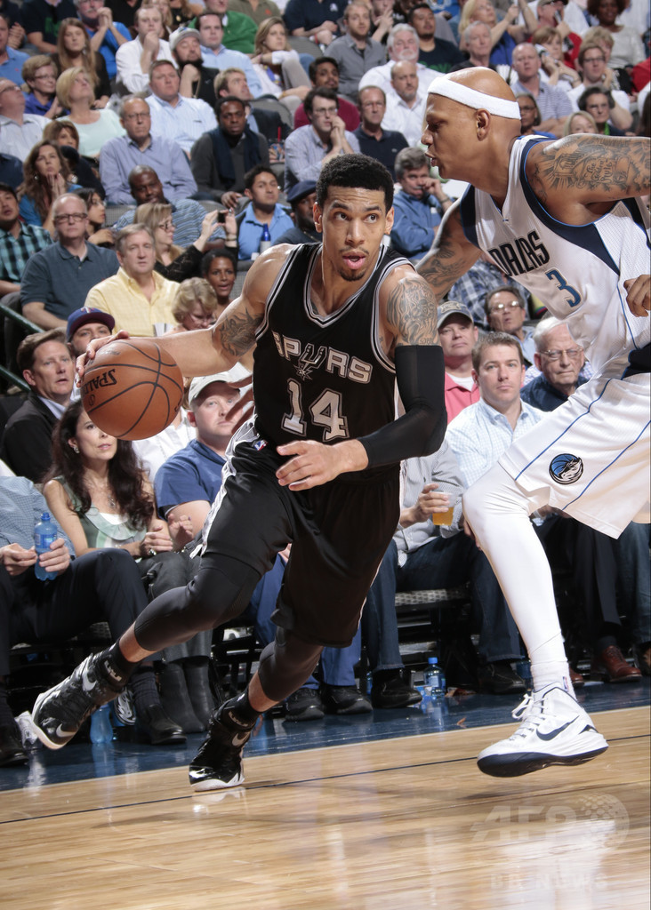 マブス、スパーズを破って順位でも肉迫