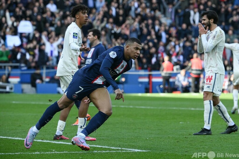 メッシが劇的決勝FK、PSG勝利もネイマール負傷