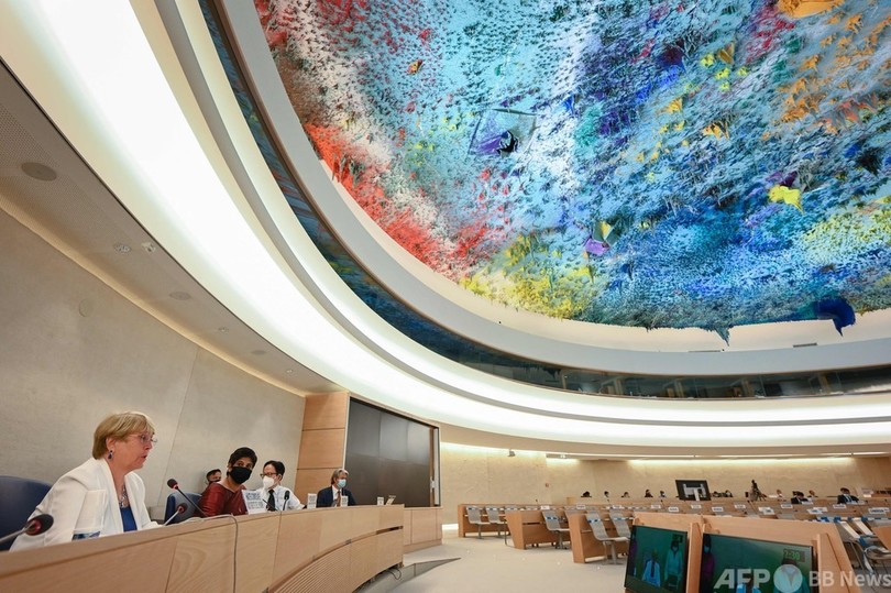 タリバンの女性に対する扱いは「譲れない一線」 国連人権高等弁務官