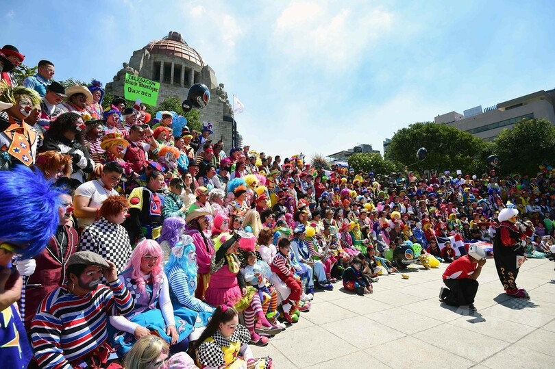 広がる恐怖、ピエロたちが反論「私たちは殺人鬼ではない」 メキシコ